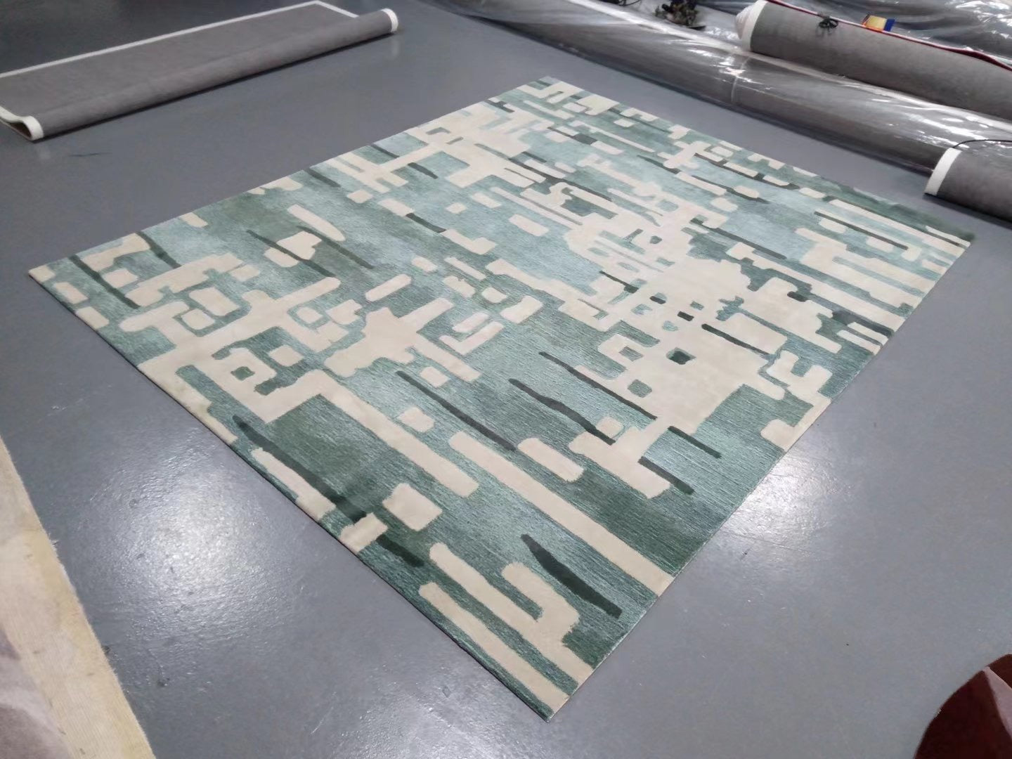 Custom Hand Tufted Rugs | Any Designs, Anime, Images, Logos (Send us your design)